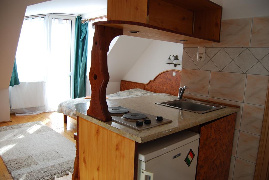 Hotel Paar Szieszta Győr Extérieur photo